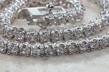 Load image into Gallery viewer, Two carat Diamond set 18ct White Gold Tennis bracelet