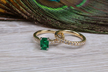 Load image into Gallery viewer, Emerald and Diamond Bridal Rings Set