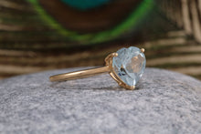 Load image into Gallery viewer, Heart Shape Sky Blue Topaz set Yellow Gold Ring