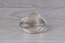 Load image into Gallery viewer, Dainty Oval Signet Ring
