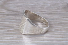 Load image into Gallery viewer, Large Patterned Signet Ring
