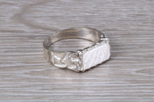 Load image into Gallery viewer, Rectangle Patterned Signet Ring
