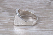 Load image into Gallery viewer, Chunky Signet Ring