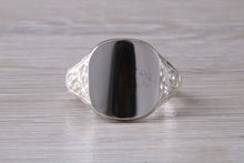 Load image into Gallery viewer, Family Crest Engraved Large Chunky Patterned Signet Ring in Sterling Silver