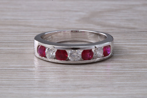 Stunning Ruby and Diamond set 18ct White Gold Band