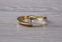 Load image into Gallery viewer, Crossover Shank Diamond set 18ct Yellow Gold Ring