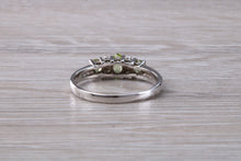 Load image into Gallery viewer, Peridot and Diamond set White Gold Ring