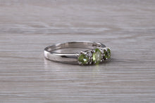 Load image into Gallery viewer, Peridot and Diamond set White Gold Ring