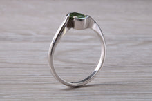 Load image into Gallery viewer, Oval cut Green Sapphire Crossover Ring