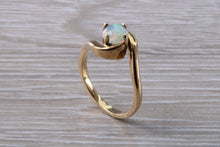 Load image into Gallery viewer, Opal set Yellow Gold Twist Shank Ring