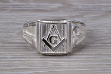 Load image into Gallery viewer, Masonic Signet Ring