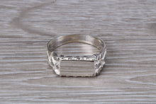 Load image into Gallery viewer, Rectangle Patterned Signet Ring