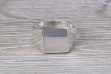 Load image into Gallery viewer, Chunky Signet Ring