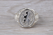 Load image into Gallery viewer, Roaring Lion Signet Ring