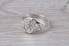 Load image into Gallery viewer, Roaring Lion Dainty Signet Ring
