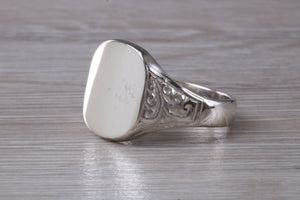 Family Crest Engraved Large Chunky Patterned Signet Ring in Sterling Silver