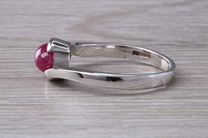 1.25 carat Oval Cabochon cut Ruby set White Gold Ring