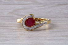 Load image into Gallery viewer, Beautiful Ruby and Diamond Ring
