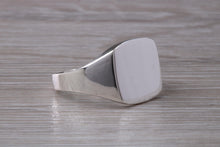 Load image into Gallery viewer, Square Signet Ring