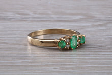 Load image into Gallery viewer, Emerald and Diamond set Yellow Gold Ring