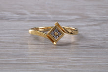 Load image into Gallery viewer, Cross Over Diamond set 18ct Yellow Gold Ring