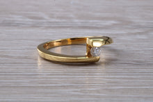 Load image into Gallery viewer, Crossover Shank Diamond set 18ct Yellow Gold Ring