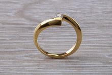 Load image into Gallery viewer, Crossover Shank Diamond set 18ct Yellow Gold Ring