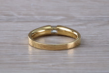 Load image into Gallery viewer, Emerald cut Diamond set 18ct Yellow Gold Ring