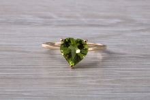 Load image into Gallery viewer, Heart Shape Peridot set Yellow Gold Ring