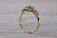 Load image into Gallery viewer, Dainty Oval cut Emerald and Diamond set Yellow Gold Ring