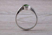 Load image into Gallery viewer, Oval cut Green Sapphire Crossover Ring