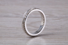 Load image into Gallery viewer, Chunky 4 mm Wide Full Circle set Diamond Band
