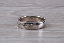 Load image into Gallery viewer, Beautiful Diamond set 18ct White Gold Band