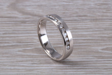 Load image into Gallery viewer, Beautiful Diamond set 18ct White Gold Band