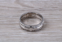 Load image into Gallery viewer, Very Dressy Two Rows Circle Diamond set 18ct White Gold Band