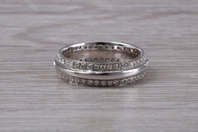 Load image into Gallery viewer, Very Dressy Double Full Circle Diamond set Band
