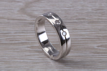 Load image into Gallery viewer, Heavy and Chunky 6 mm wide Wedding Band set with Three Diamonds