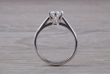 Load image into Gallery viewer, Tulip Flower Solitaire, Certified Round cut Diamond