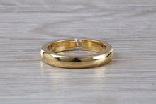 Load image into Gallery viewer, Chunky Yellow Gold Tension set Diamond Band