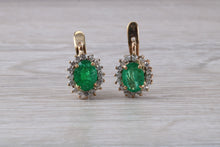 Load image into Gallery viewer, Emerald and Diamond set Yellow Gold Earrings