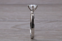 Load image into Gallery viewer, Twist Crossover Solitaire set with One carat Moissanite Diamond