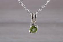 Load image into Gallery viewer, Natural Peridot Gemstone set Silver Necklace