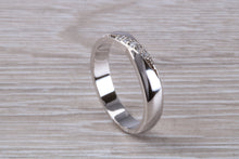 Load image into Gallery viewer, 4 mm wide Crossover Diamond set Band