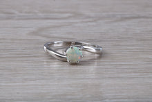 Load image into Gallery viewer, Round shape Opal set White Gold Ring