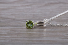 Load image into Gallery viewer, Natural Peridot Gemstone set Silver Necklace