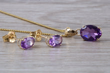 Load image into Gallery viewer, Oval cut Amethyst Earrings and Matching Necklace set in Yellow Gold