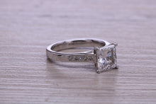 Load image into Gallery viewer, One carat Moissnaite Diamond and Natural Diamond set Ring
