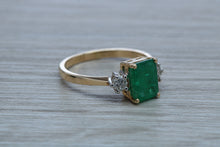 Load image into Gallery viewer, Emerald and Diamond Trilogy set Yellow Gold Ring