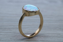 Load image into Gallery viewer, Very Fiery and Sparkly Opal set Yellow Gold Ring