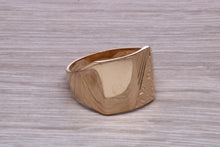 Load image into Gallery viewer, Large Patterned Yellow Gold Signet Ring